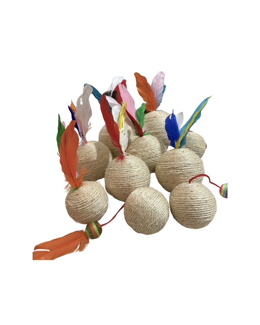 Rascador pequeño para gatos en forma de bola – Hecho a mano y exclusivo